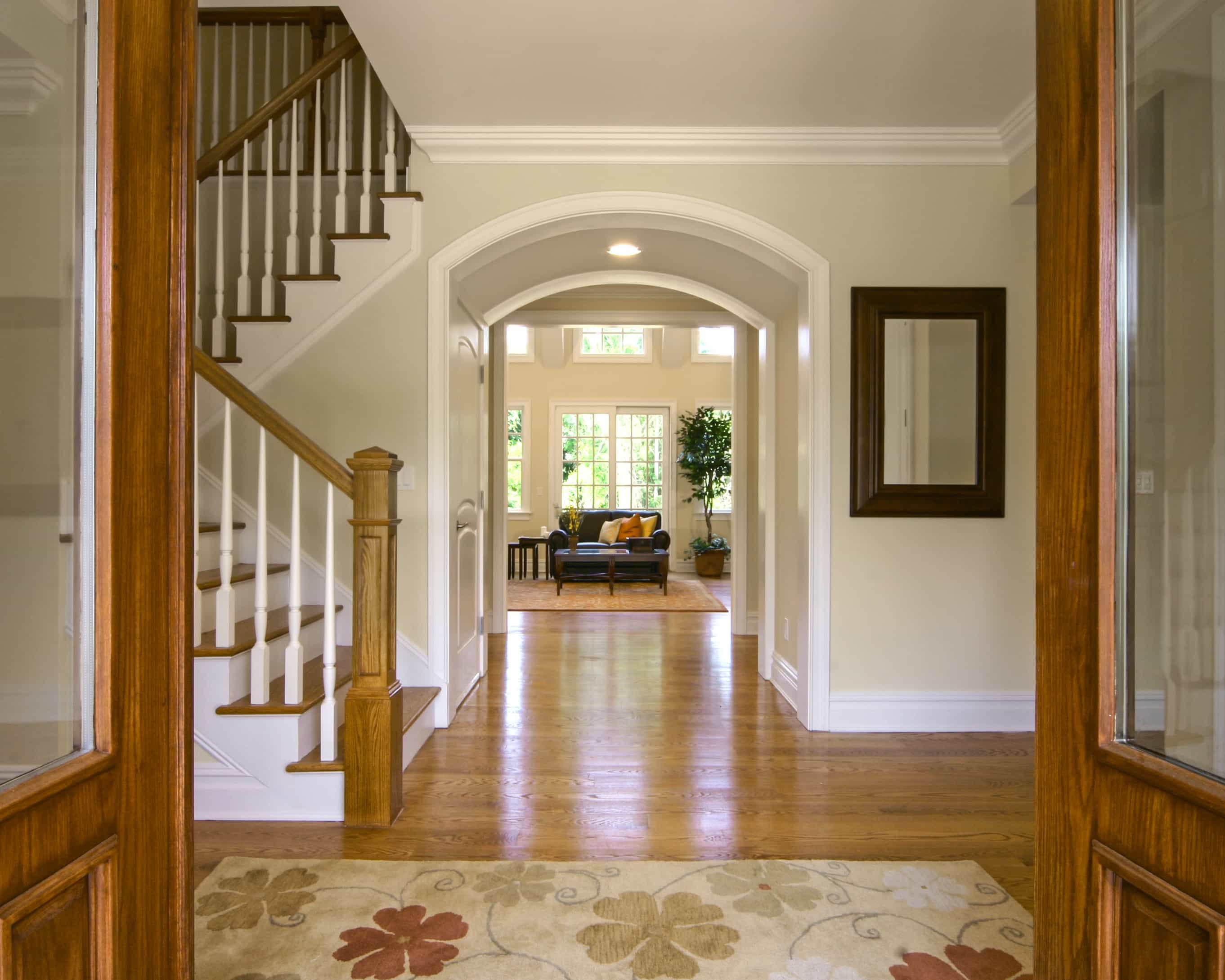 ret-06-foyer-1